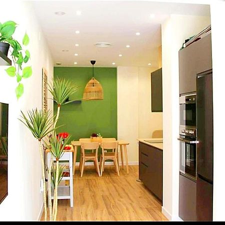 Nuevo Y Precioso Apartamento De 65M2 Valencia Exterior photo